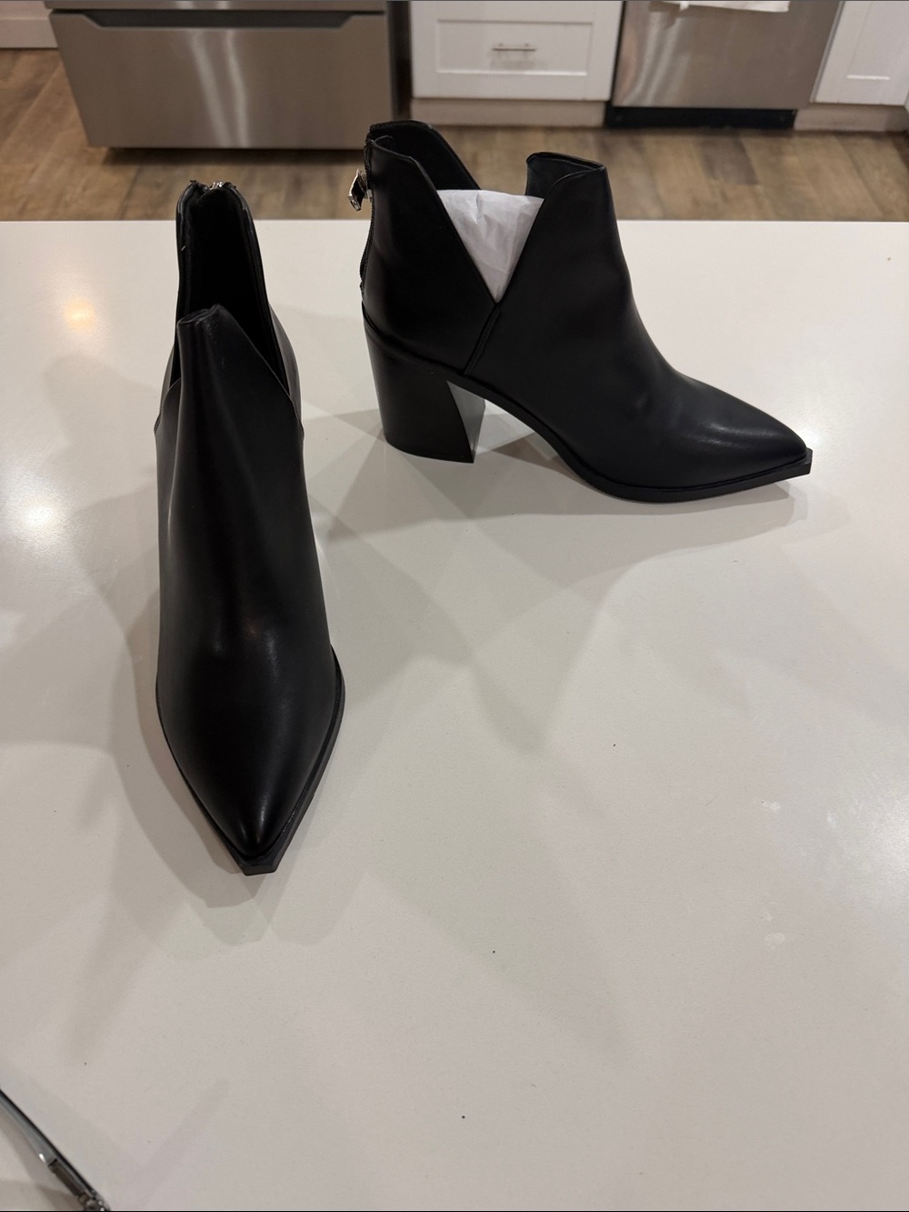 Pointed Toe Black Ankle Booties with Stacked Heel 🆕👢